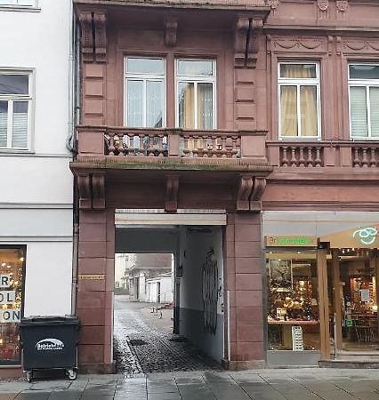 Von Privat, Grosses Zimmer Sehr Zentral In Bad Homburg Stadtmitte Bad Homburg vor der Hoehe Exterior photo